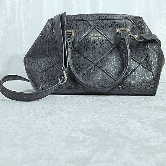 GUESS 1981 Winett Black Handbag Purse - Picture 2 of 15